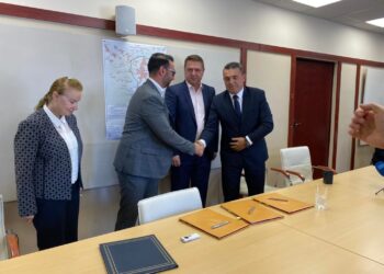 Подписаха договора за проектиране и строителство на тунела под Шипка