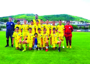 Малките ни футболисти обраха наградите от детски турнир