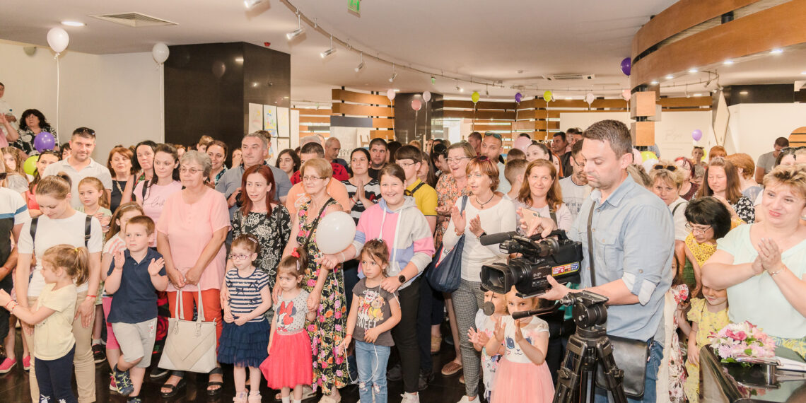 Над 120 рисунки участваха в конкурса на “Идеал Стандарт – Видима” – “Всяка капка вода е живот”