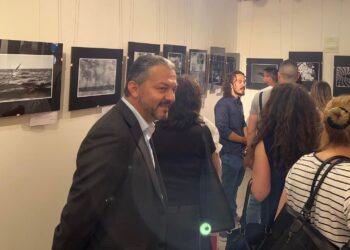 Фотографите от Севлиево с метафоричен автопортрет