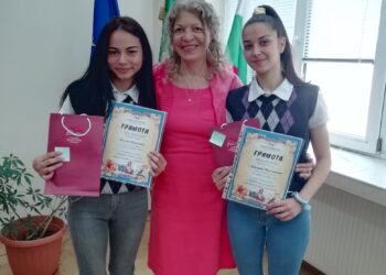 Ясмин Яшарова и Калина Серьожа Мартинова с награди от конкурса “Хората, които карат сърцата ни да се усмихват”