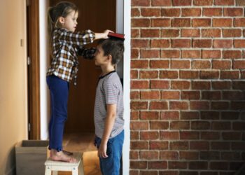 Клубът на родителя организира среща-разговор на тема “Отношенията между братя и сестри”