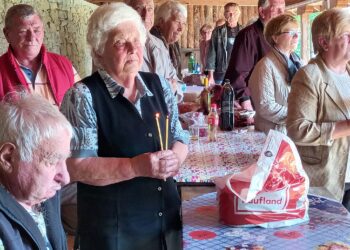 С курбан за здраве и молитва в Сенник отпразнуваха празника Свети Дух