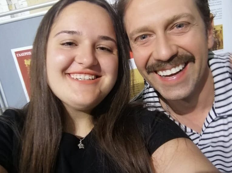 Един народ не може да мисли само какво да сложи на масата, трябва да сложи нещо и в душата си