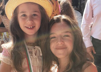 Далия и Мелани с награди от Националния конкурс “Дъга над Клептуза”