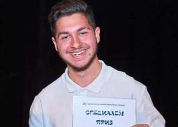 Когато усещаш, че учителите те разбират и подкрепят, не ти остава друго, освен да ги обикнеш и да вървите смело напред