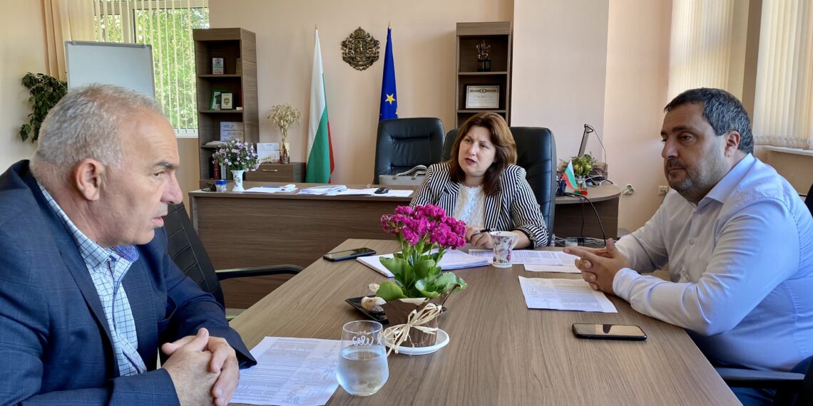 Училищата от областта – в готовност да преминат към онлайн обучение