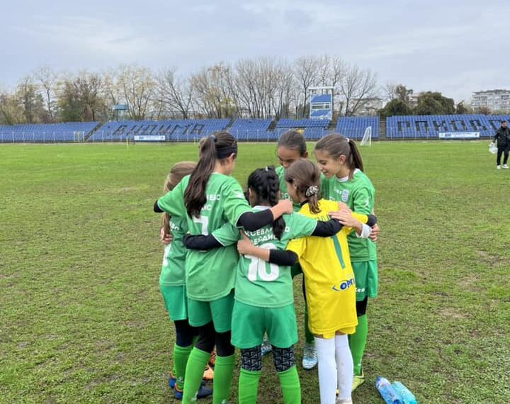 Тимът до 11 г на “Севлиево Лейдис” с купа за първо място