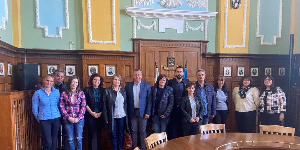 Девет общини, сред тях и Севлиево, учредиха сдружение на приютите за животни