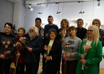 Литературен кабинет “Пеньо Пенев” представи “Светлина и обич”