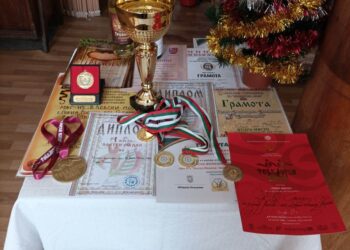 Богата на събития година за самодейците от Горна Росица, но не само на сцена