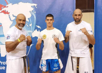 Наши състезатели – на семинар със световни кикбокс легенди