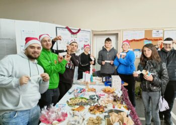 Читалището – кауза на училищен коледен базар, с щедро дарение от 461 лв.