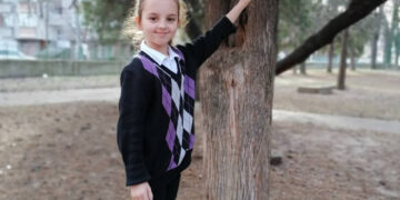 Първокласниците от Гимназията с грижа към птиците