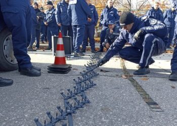 МВР купува 1300 ленти с шипове за принудително спиране и още камери за скорост