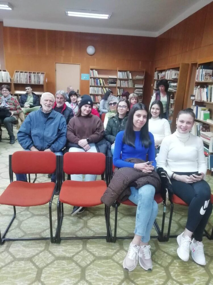 “Непознатия познат”- Момчил Минчев