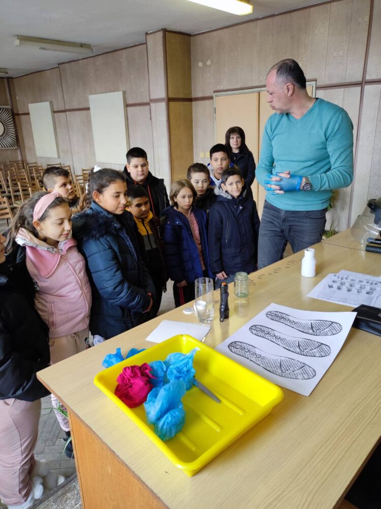 Малките полицаи участваха в “оглед на местопроизшествие”