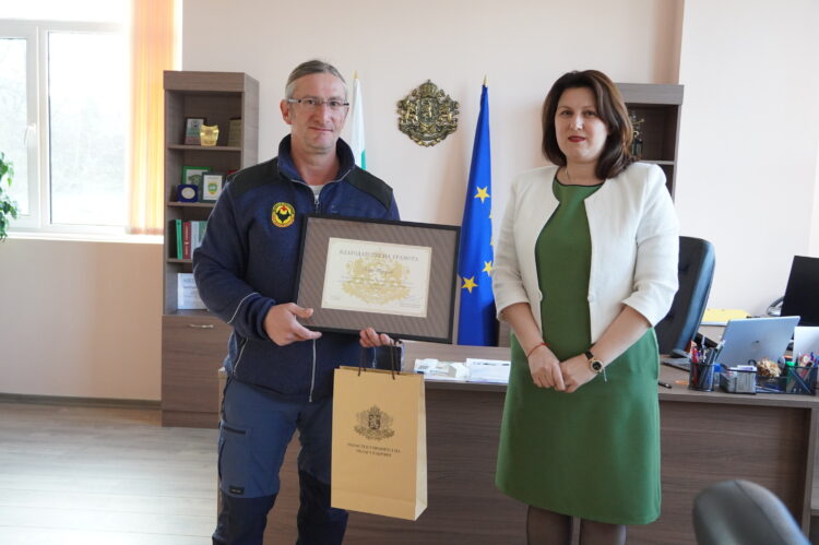 Наградиха Росен Терзиев – единственият спасител от Габровска област, участвал в мисията в Турция