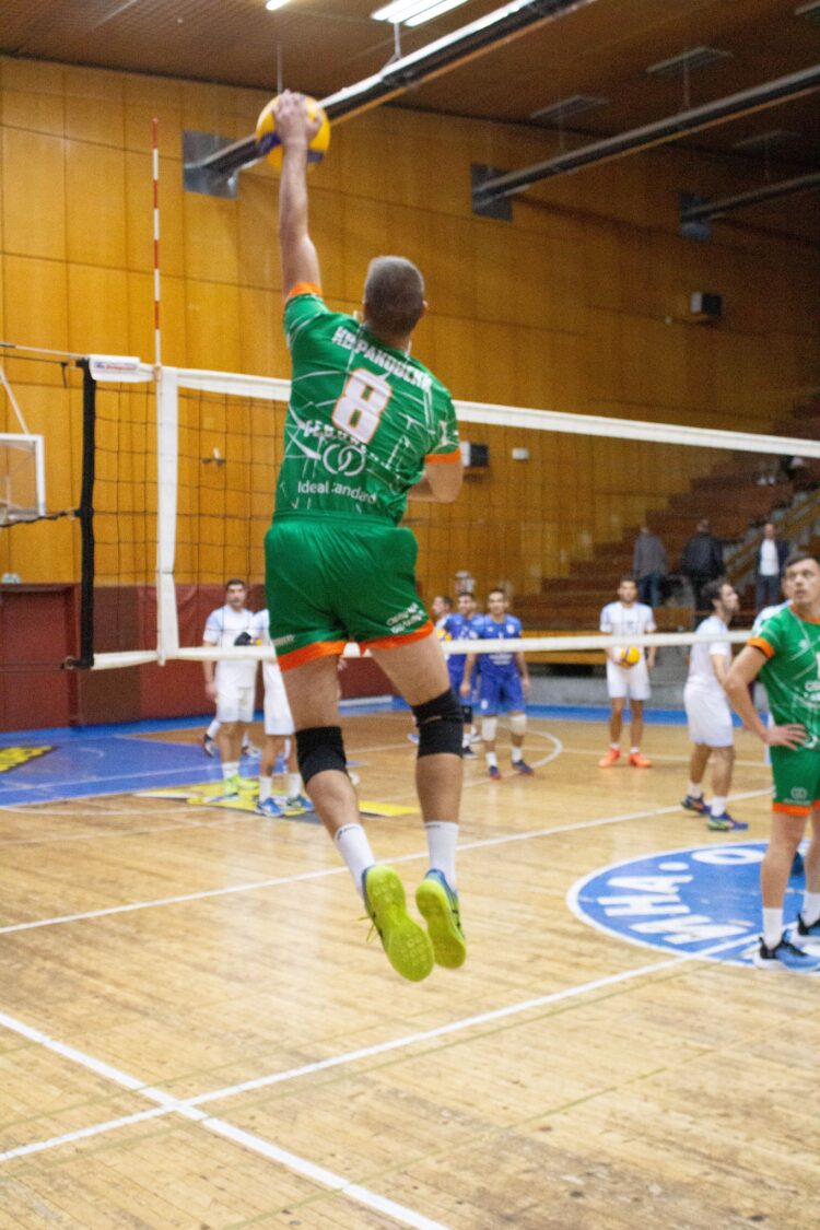 “Раковски” с класа над съперника, бие “Попово” с юношите