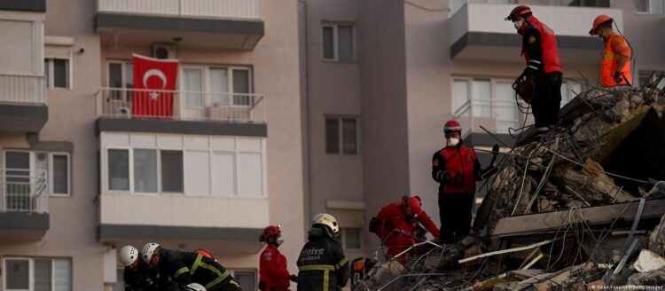 След разрушителните земетресения в Турция: Какви са правилата за действие при трус