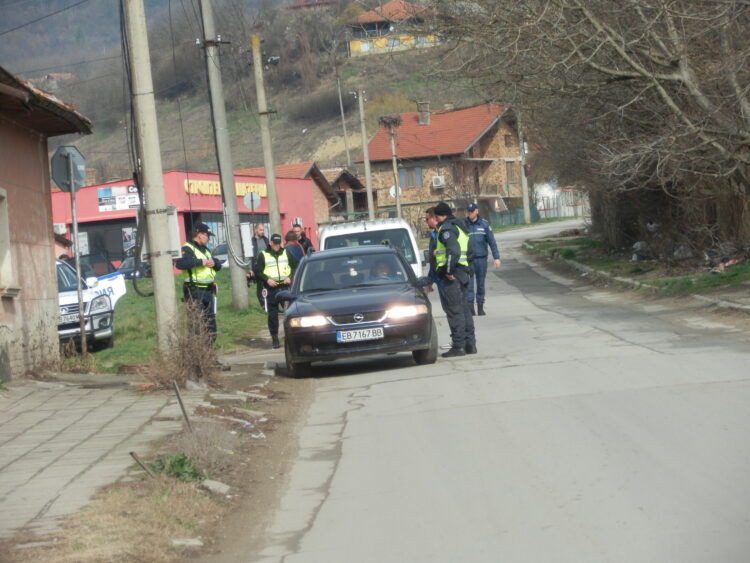 Жители на Балабанца: “Няма да гласуваме”
