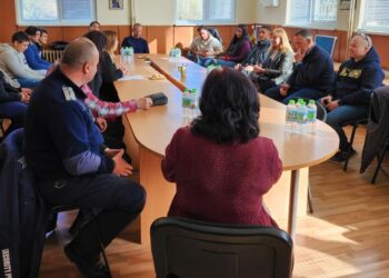 Хартиеният тезгях на спомените