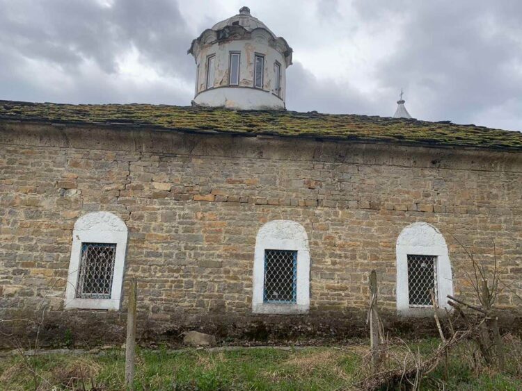 Ще позволим ли църквата “Св. Димитър” в село Батошево да се събори?