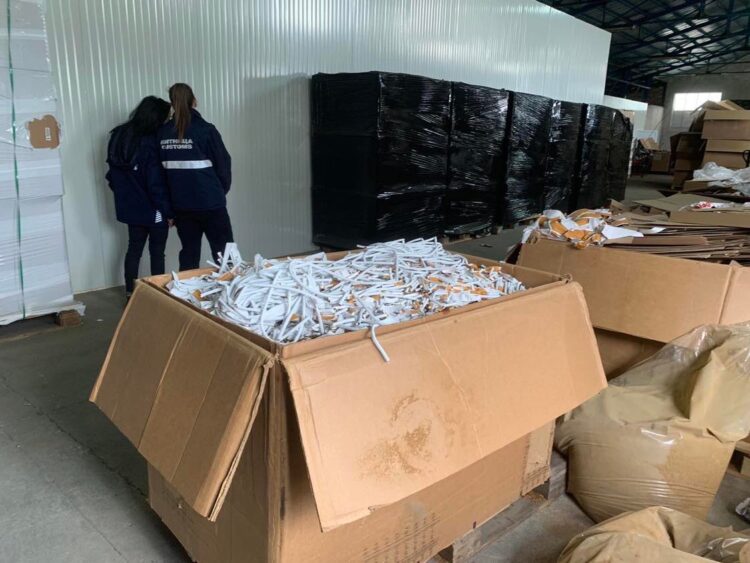 Двама севлиевци в ареста заради нелегална фабрика за цигари