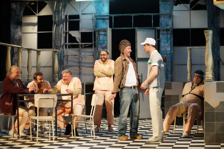 Класиката “Полет над кукувиче гнездо” със Станимир Гъмов гостува в Севлиево