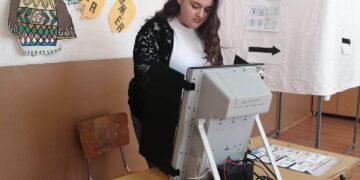 ГЕРБ-СДС води в Севлиево, избирателната активност в общината е близо 35%