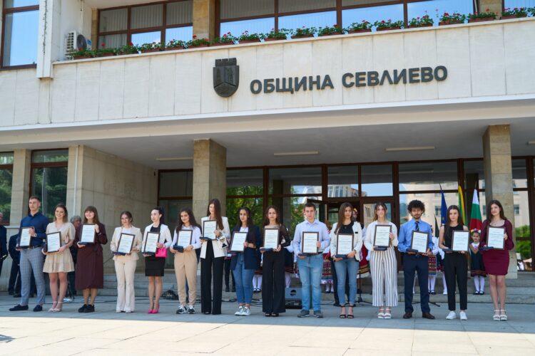 Д-р Иванов на 24 май: Да бъдем отново толкова големи духовно, че творецът да ни забележи!