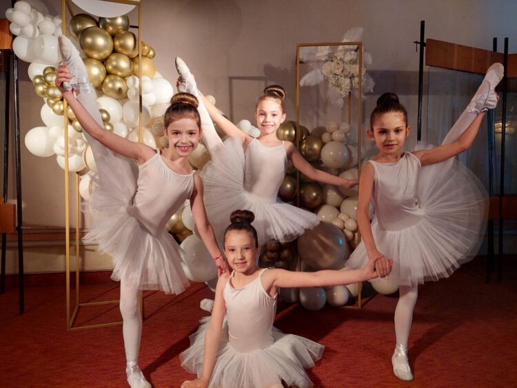 Грациите балерини триумфираха с конкурсни награди и спектакъл в гала концерт