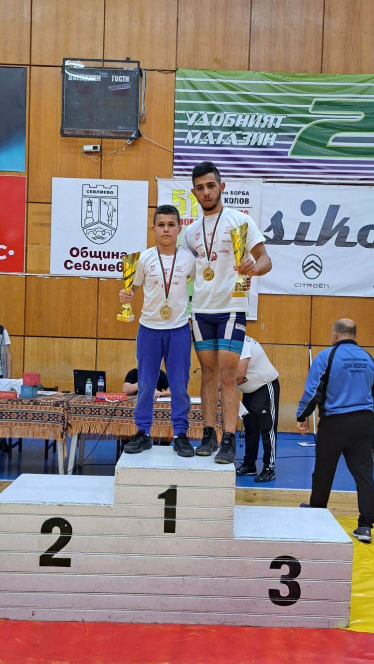 11 медала и купи за най-техничен и най-резултатен състезател в домакинския турнир “Млади Данколовци”