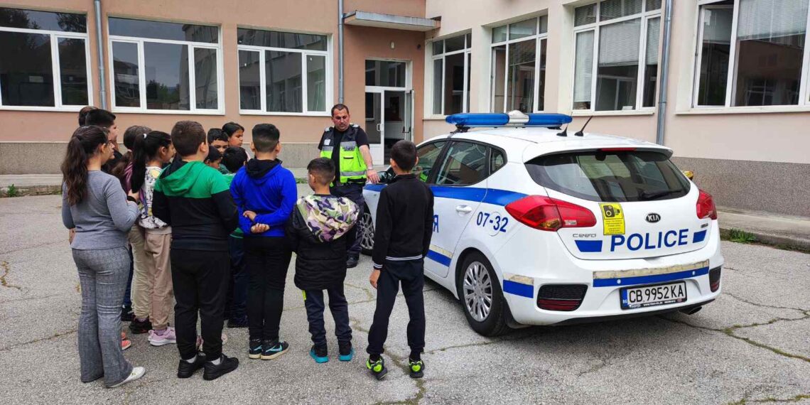 Малките полицаи с последно занятие