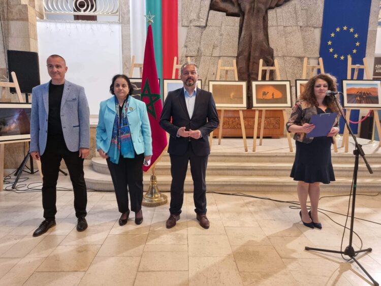 Един от най-добрите български фотографи – Минко Михайлов, пренесе духа на Мароко в Севлиево