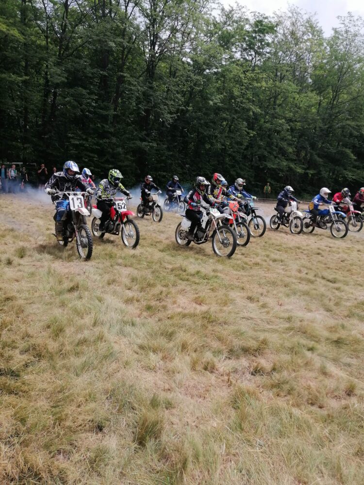 Адреналин и емоции на състезанието с балканчета край Богатово