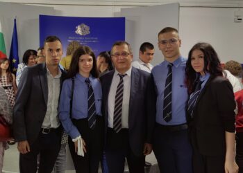 ПГМЕТ “Ген. Иван Бъчваров” участва в Национален конкурс за най-добра инициатива на ученически съвет