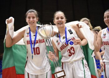 Гергана Иванова и шампионският баскетболен тим отново се събират