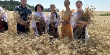 Ритуално зажънаха в Крамолин