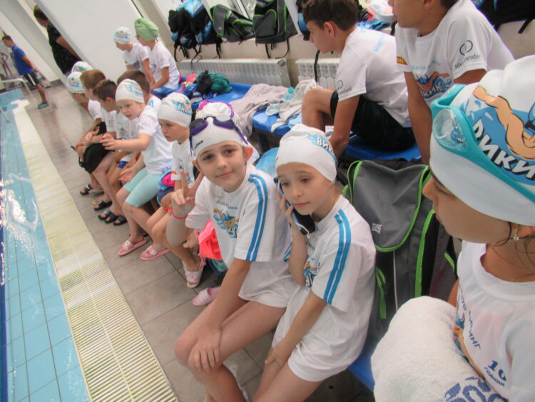 Три медала за Християн Митев от турнира по плуване “Синьо лято”