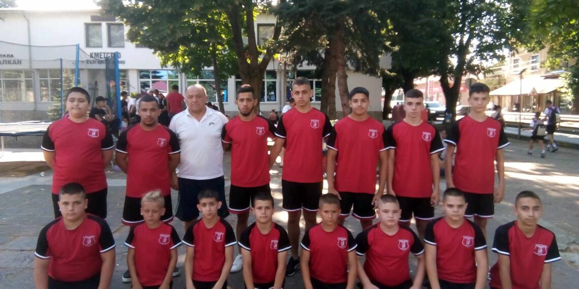 14 медала за борците от традиционен турнир