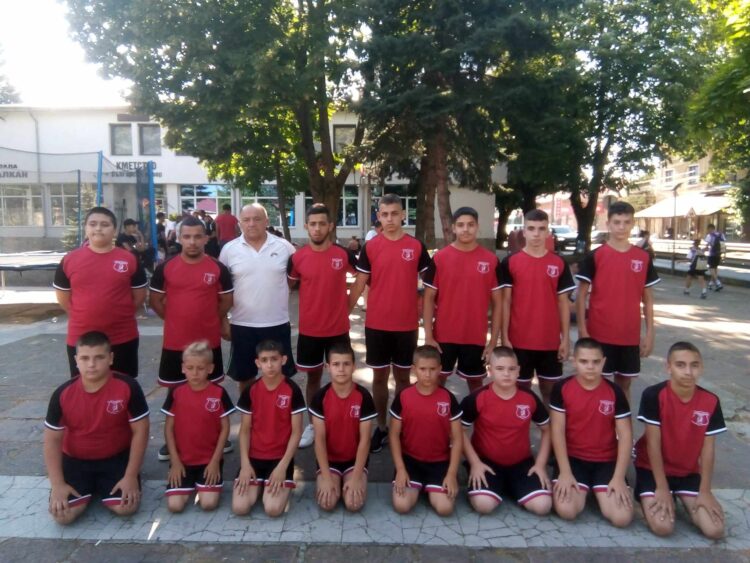 14 медала за борците от традиционен турнир