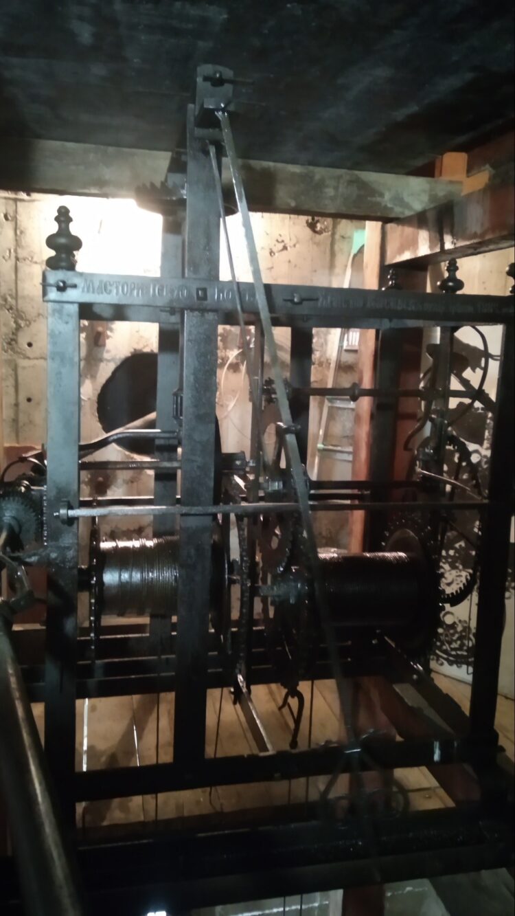 Часовникът в Крамолин отново отмерва времето