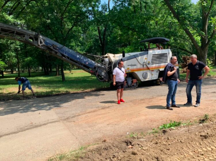 Д-р Иванов инспектира старта на строително-ремонтните работи в парк “Черничките”