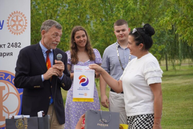 Откриха новото спортно съоръжение в “Казармите”