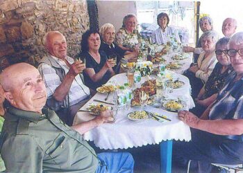 78-годишните от с. Крушево си спретнаха сладка и захаросана наборна среща