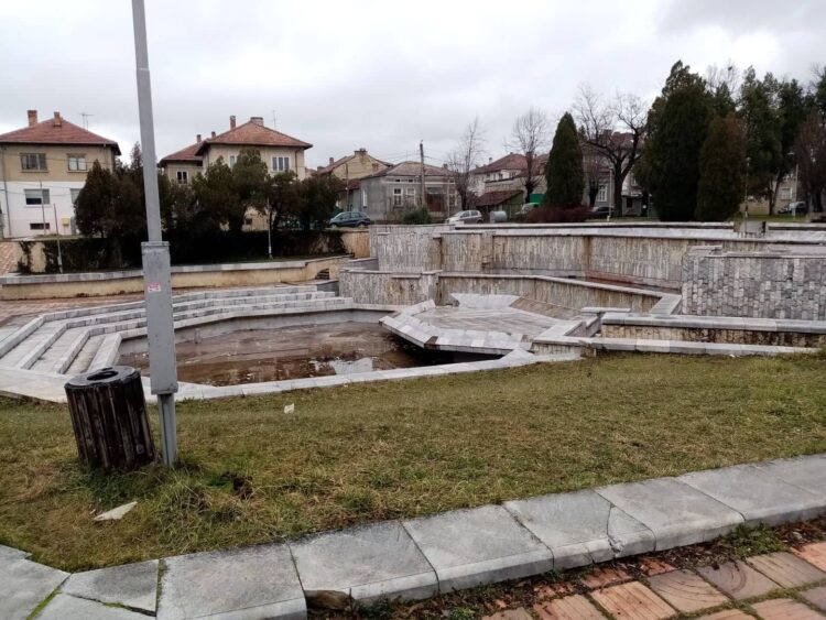 Д-р Иванов инспектира старта на строително-ремонтните работи в парк “Черничките”