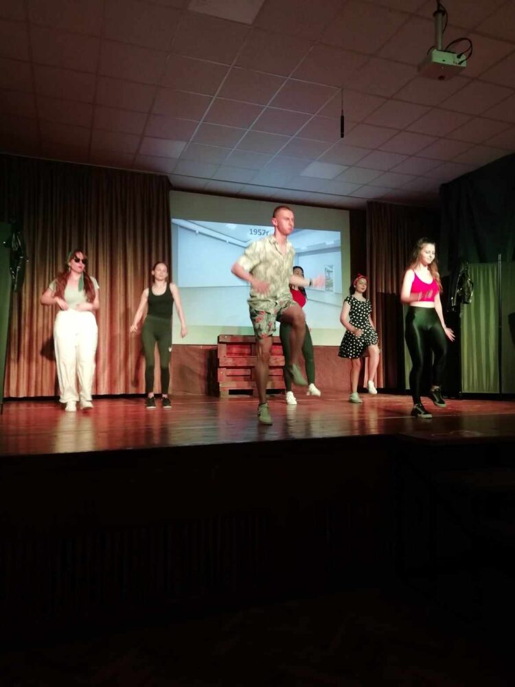 “УСукването”- шоуто на Ученически съвет при СУ “ВасилЛевски”