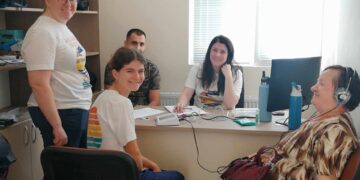 Лекари от Америка преглеждаха севлиевци, консултират и в събота