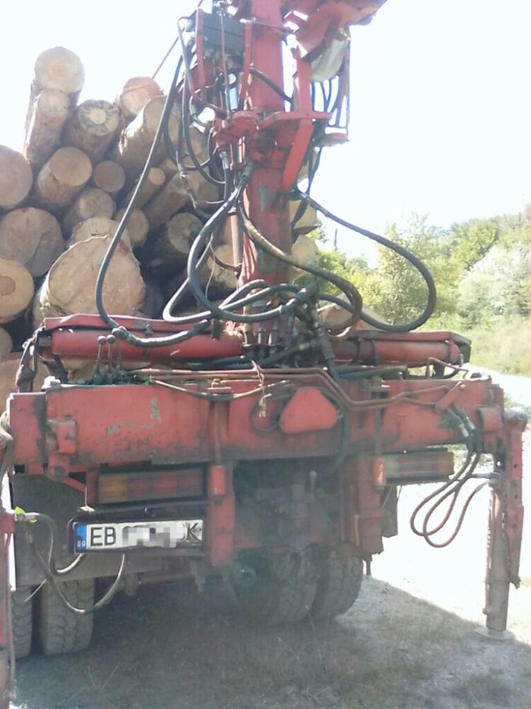 Служител на ДЛС „Росица“ – Севлиево е нападнат с удари в лицето по време на проверка